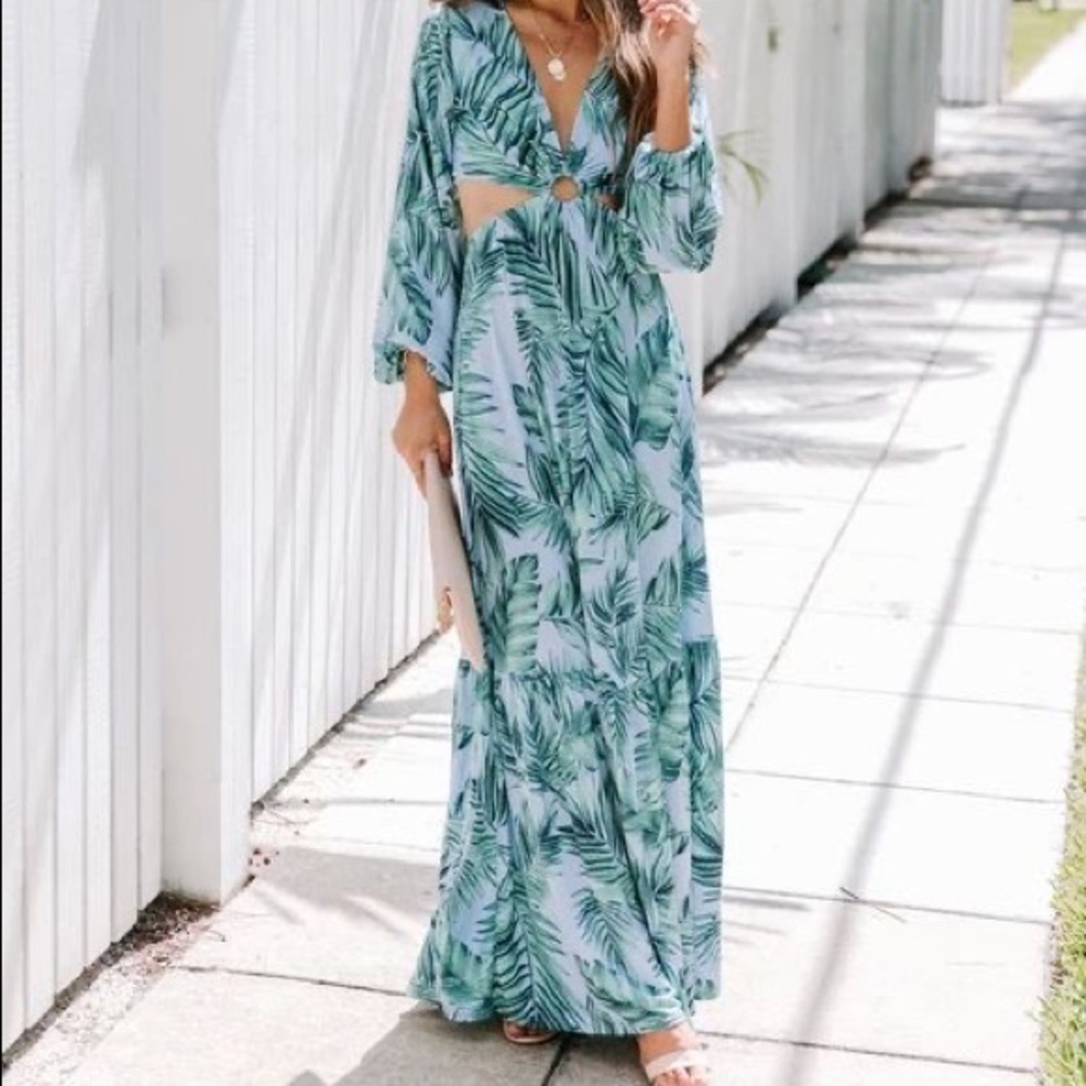VICI vicidolls Lei’d Back cutout palm print tropical maxi dress worn once!